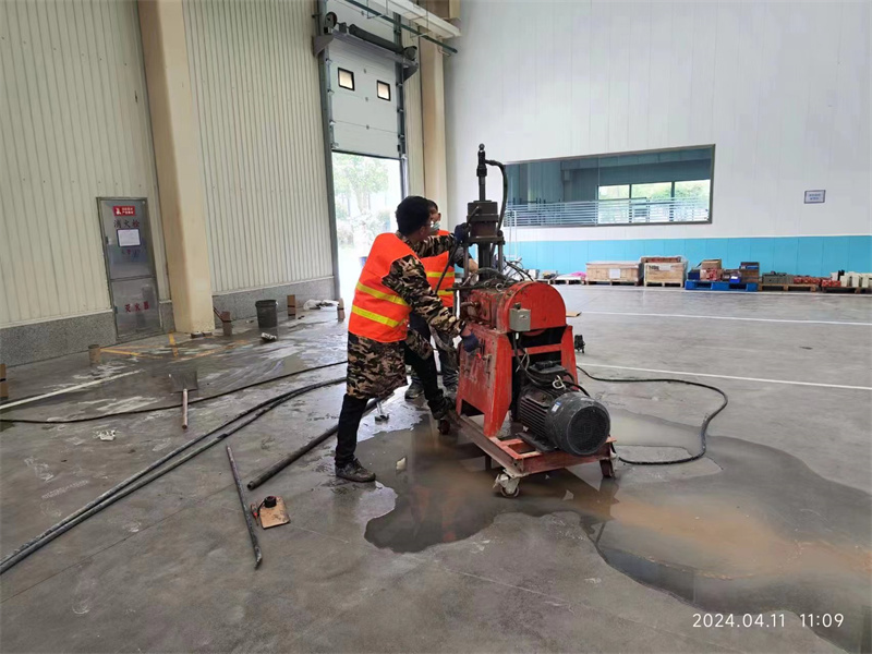 剑阁厂房地面下沉塌陷注浆加固施工